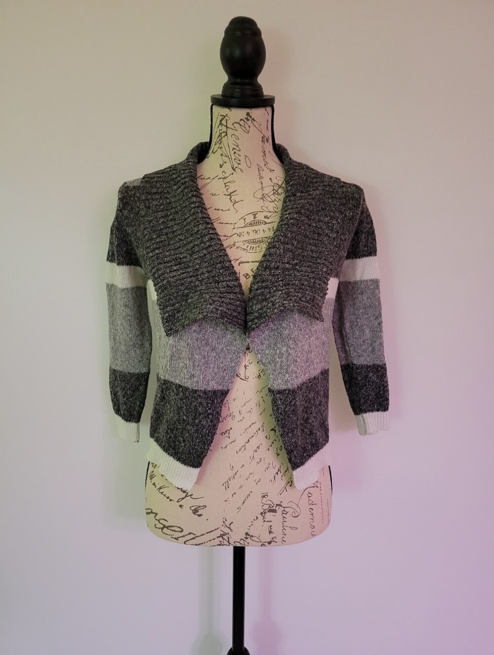 Silver Jeans Gray & White Striped Shawl Collar Cardigan 3/4 Sleeves